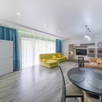 Сдается Многокомнатная квартира, 150 м²