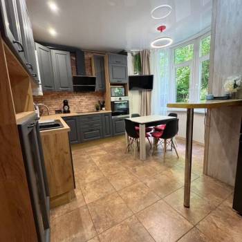 Продается 2-х комнатная квартира, 65,8 м²