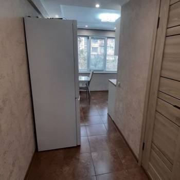 Продается 1-комнатная квартира, 37 м²