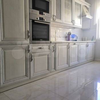Продается Многокомнатная квартира, 76 м²