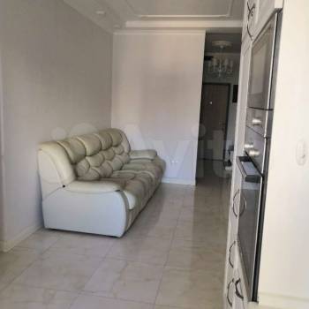 Продается Многокомнатная квартира, 76 м²
