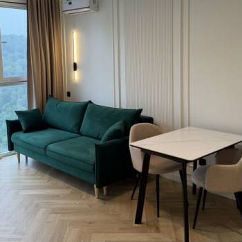 Продается 1-комнатная квартира, 38 м²
