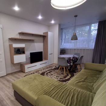 Продается 2-х комнатная квартира, 60 м²