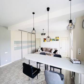 Продается 3-х комнатная квартира, 60 м²
