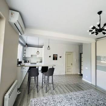 Продается 3-х комнатная квартира, 60 м²