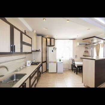 Продается 2-х комнатная квартира, 65 м²