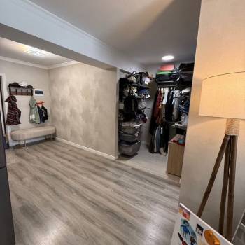 Продается 1-комнатная квартира, 56,6 м²