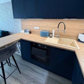 Продается 1-комнатная квартира, 56,6 м²