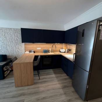 Продается 1-комнатная квартира, 56,6 м²