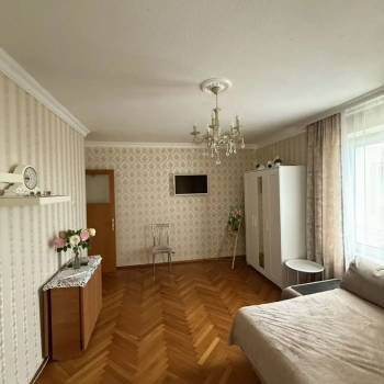 Продается 2-х комнатная квартира, 56 м²