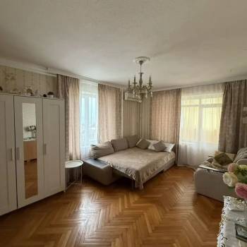 Продается 2-х комнатная квартира, 56 м²