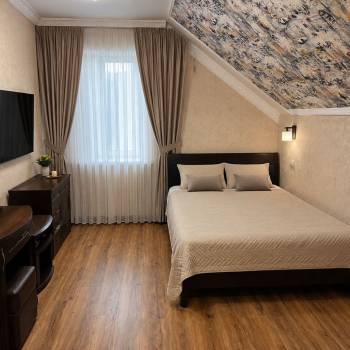 Сдается 2-х комнатная квартира, 80 м²
