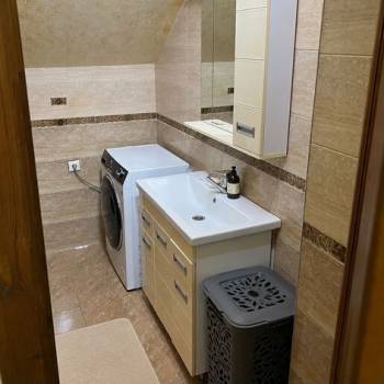 Сдается 2-х комнатная квартира, 80 м²