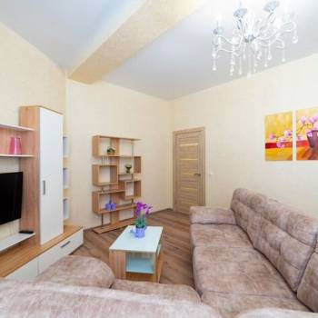 Сдается 2-х комнатная квартира, 81 м²