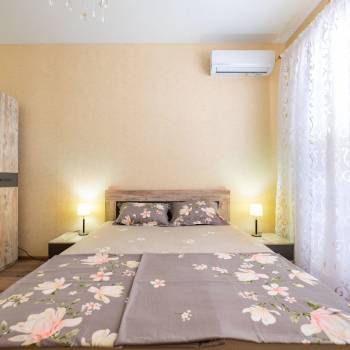 Сдается 2-х комнатная квартира, 81 м²