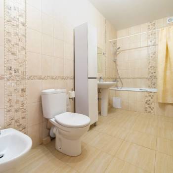 Сдается 2-х комнатная квартира, 81 м²