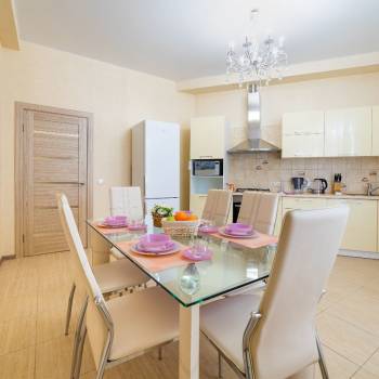 Сдается 2-х комнатная квартира, 81 м²