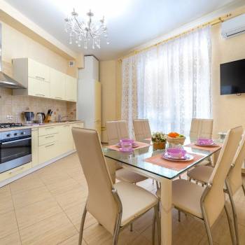 Сдается 2-х комнатная квартира, 81 м²
