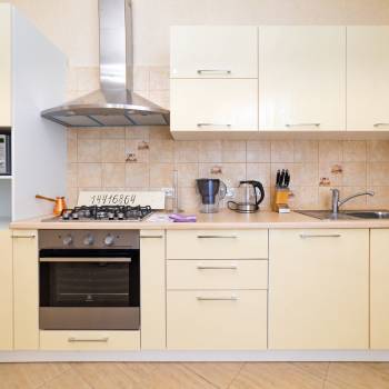 Сдается 2-х комнатная квартира, 81 м²