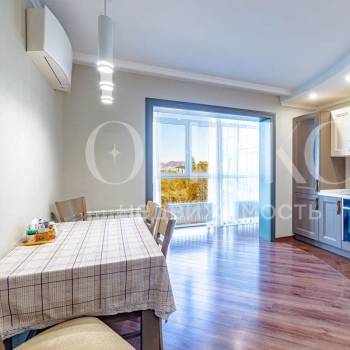 Сдается Многокомнатная квартира, 140 м²