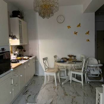 Продается 2-х комнатная квартира, 58 м²