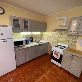 Сдается Многокомнатная квартира, 80 м²