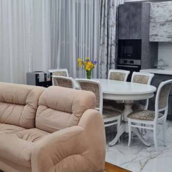Сдается Многокомнатная квартира, 90 м²