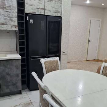 Сдается Многокомнатная квартира, 90 м²