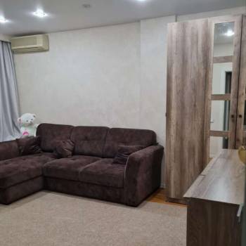 Сдается Многокомнатная квартира, 90 м²