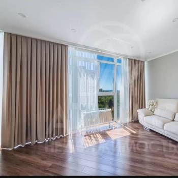 Продается 3-х комнатная квартира, 137 м²