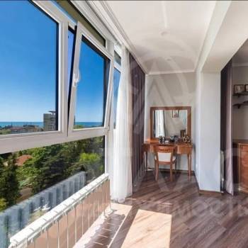 Продается 3-х комнатная квартира, 137 м²