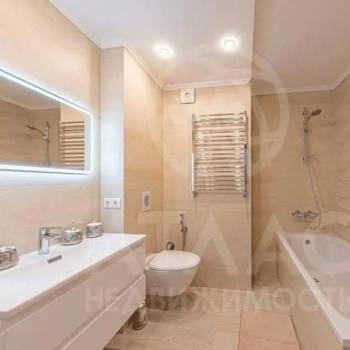Продается 3-х комнатная квартира, 137 м²