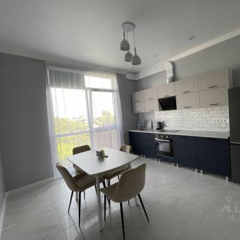 Сдается 1-комнатная квартира, 50 м²