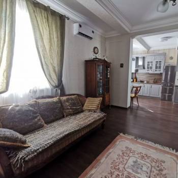 Продается 2-х комнатная квартира, 60 м²