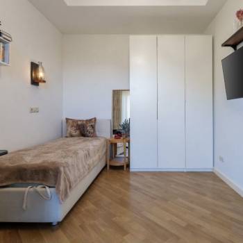 Продается Многокомнатная квартира, 171 м²