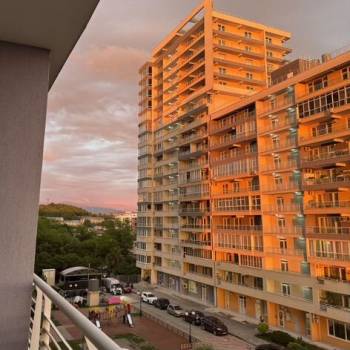 Продается 1-комнатная квартира, 43 м²