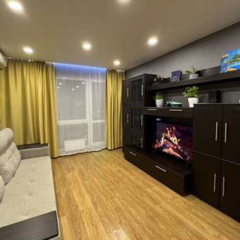 Продается 1-комнатная квартира, 43 м²