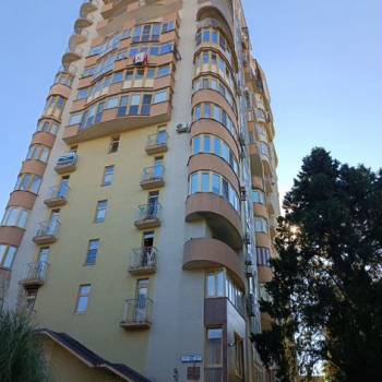 Сдается 2-х комнатная квартира, 65 м²