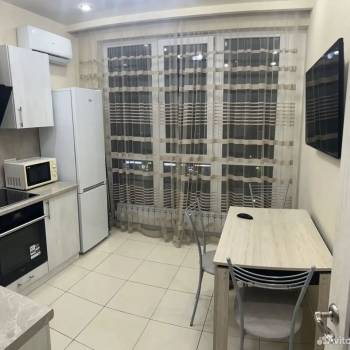 Сдается 1-комнатная квартира, 37 м²