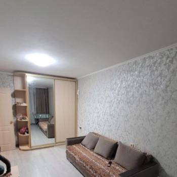 Сдается 1-комнатная квартира, 35 м²