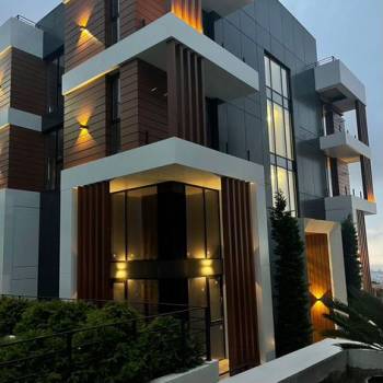 Продается 1-комнатная квартира, 81 м²