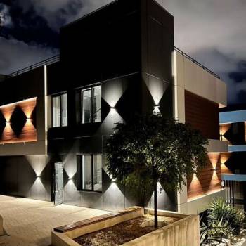 Продается 1-комнатная квартира, 81 м²