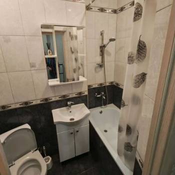 Продается 1-комнатная квартира, 28,4 м²