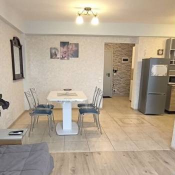 Сдается 2-х комнатная квартира, 55 м²