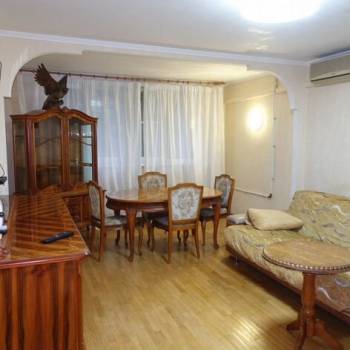 Сдается 2-х комнатная квартира, 65 м²