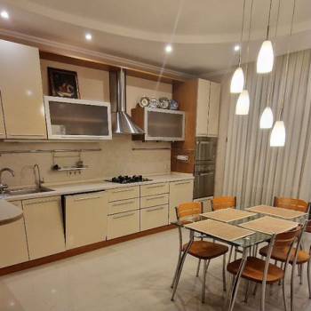 Продается 3-х комнатная квартира, 120 м²