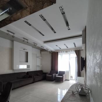 Сдается 2-х комнатная квартира, 75 м²