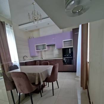 Сдается 2-х комнатная квартира, 75 м²
