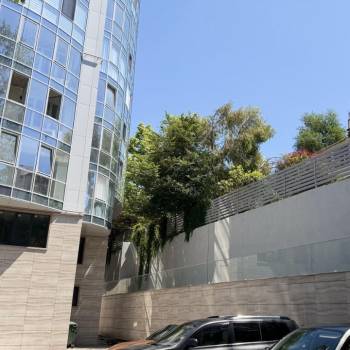 Продается 1-комнатная квартира, 45 м²