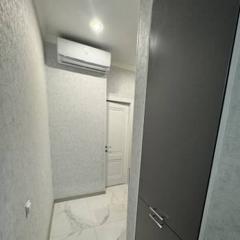 Продается 1-комнатная квартира, 38 м²